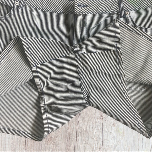 Venezia Lane Bryant Shorts - Picture 4 of 7